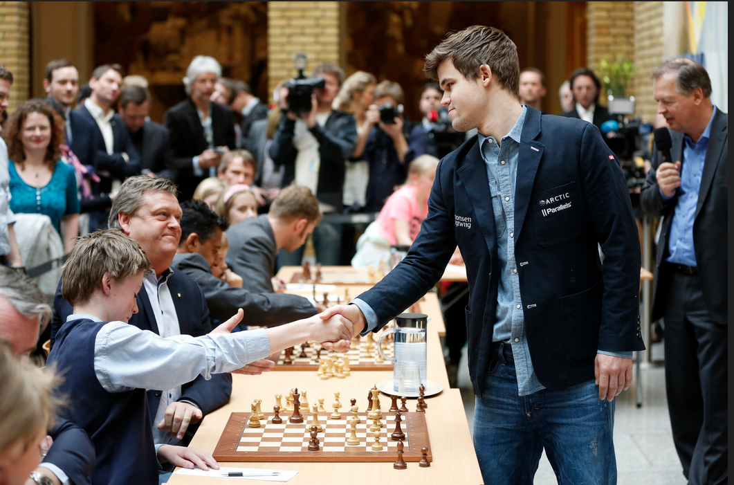Magnus Carlsen vs Garry Kasparov, 2004 #chess #chessgame 